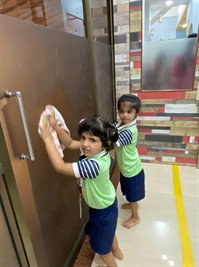 FY2 Andheri - Sweeper Visit in school