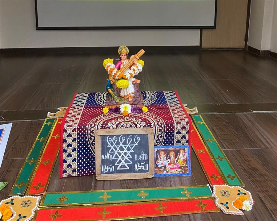 Ramabai Parangjape Balmandir Vile Parle